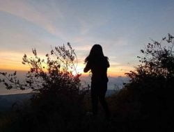 Mendaki Puncak Bukit Trunyan, Apakah Bisa Mendaki Tanpa Guide