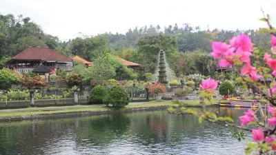 Tirta Gangga Karangasem Bali - Lokasi dan Harga Tiket Masuk Terbaru
