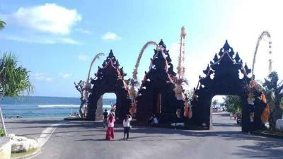 Pantai Melasti Bali - Daya tarik, Lokasi dan Tiket Masuk Terbaru