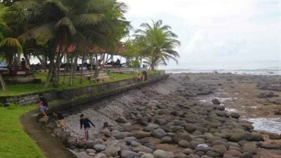 Pantai Yeh Leh Bali - 5 Pesona Pantai dengan Bebatuan yang Cantik