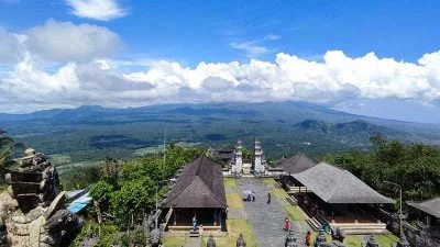 Pura Lempuyang Karangasem Bali - Gerbang Sorga Pulau Dewata