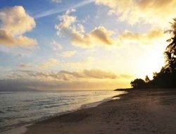 Pantai Matahari Terbit, Spot Terbaik Menikmati Sunrise di Sanur