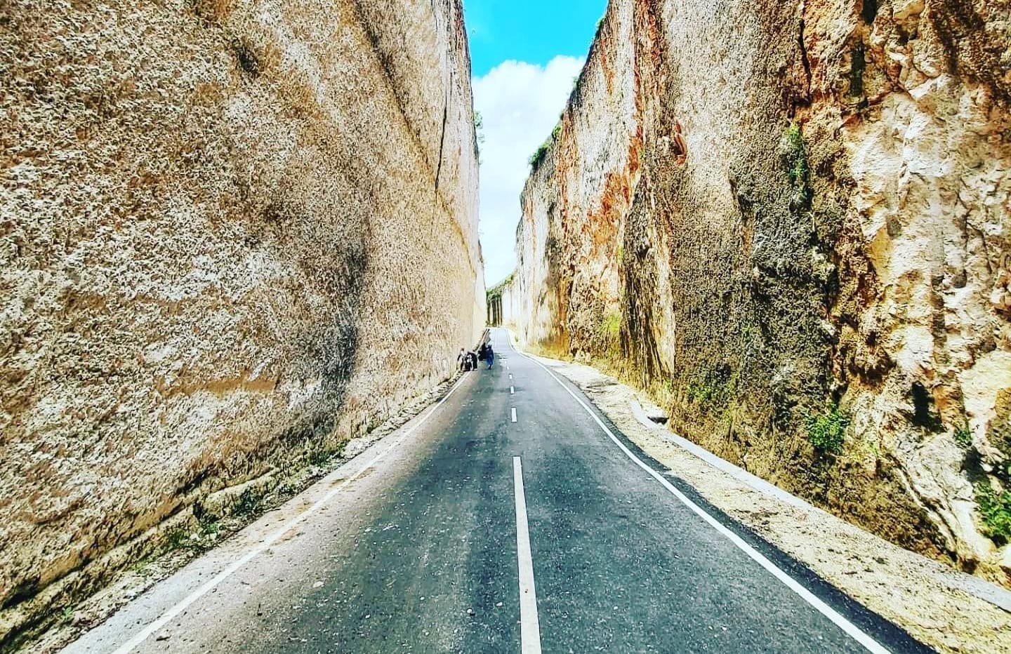 Pantai Tanah Barak: Permata Tersembunyi di Bali