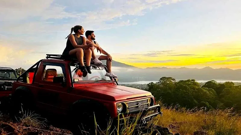 Sunrise Jeep Tour di Gunung Batur