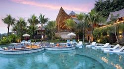 Tips Liburan ke Bali untuk Keluarga, Pasangan, dan Solo Traveler - Bali adalah surga tropis yang menawarkan pesona alam memukau, budaya yang kaya, dan berbagai pengalaman yang cocok untuk siapa pun—baik Anda berlibur bersama keluarga, pasangan, maupun sendiri.