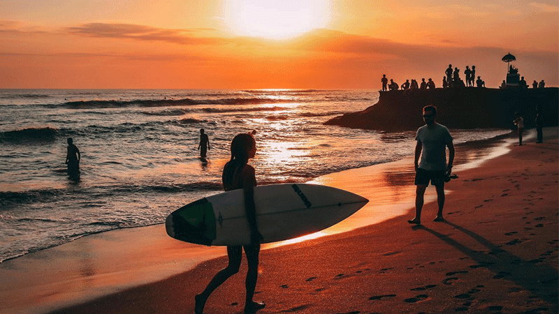 Surfing di Uluwatu & Canggu