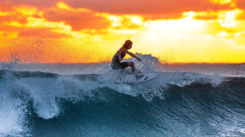 Surfing di Uluwatu & Canggu