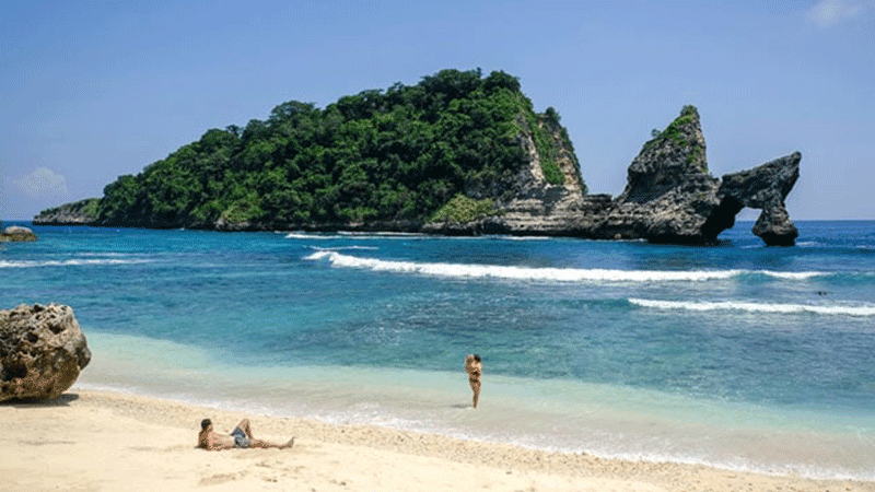 Pantai Atuh Nusa Penida
