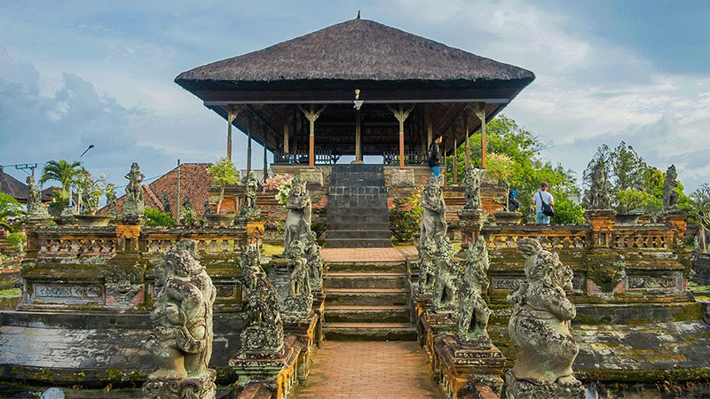 Wisata Sejarah Kertha Gosa