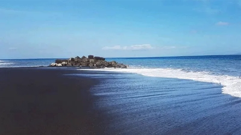 Kusamba Beach