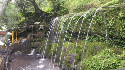 Pura Tirta Sudamala Bangli: Pesona Melukat & Kedamaian Alam