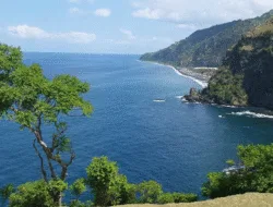 Bukit Asah Bugbug: Menyatu dengan Alam di Ujung Timur Bali