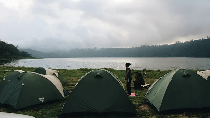 Camping di Danau Buyan
