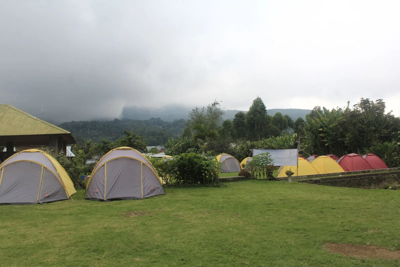 Camping di Danau Buyan