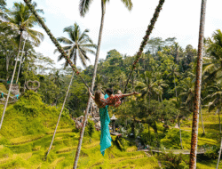 Uma Pakel Swing: Sensasi Terbang di Atas Surga Hijau Bali