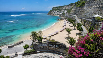 Pantai Melasti Bali