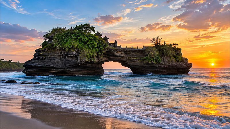 Pantai Batu Bolong